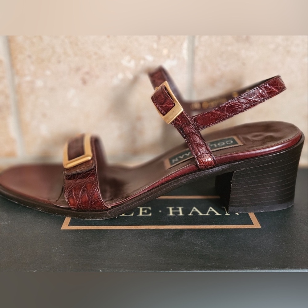 Cole Haan Genuine Vintage Crocodile Leather Sandals Heels 7B